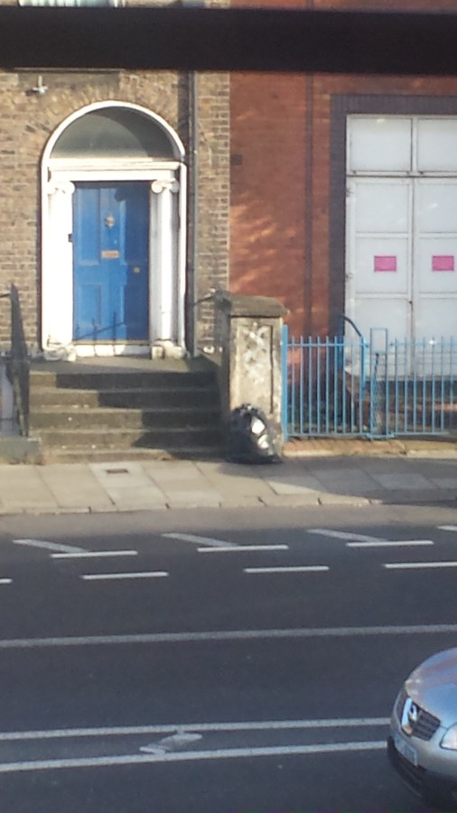 Beside_87_Amiens_St_D1_Sep_24_2015