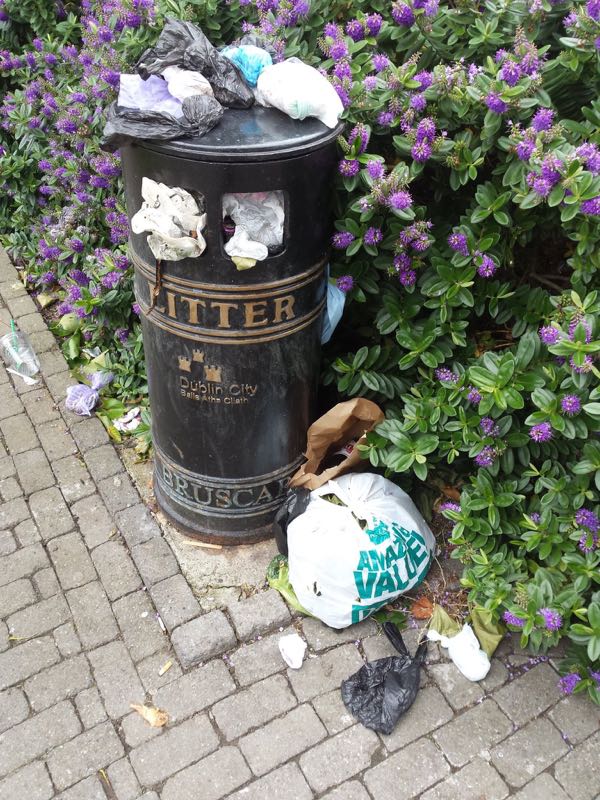 Pearse_Sq_Park_D2_Jul_11_2016